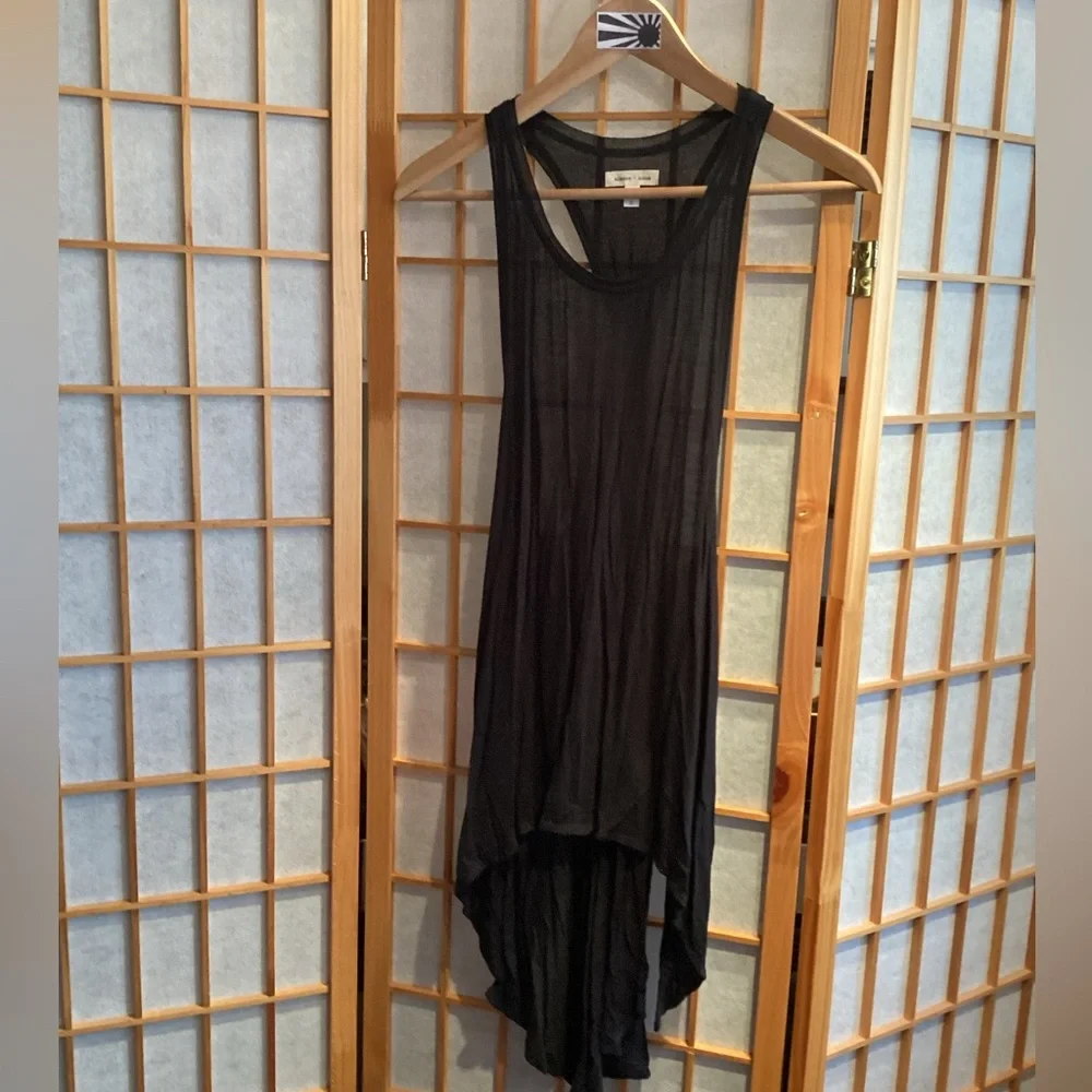 NWOT UO silence + noise Racerback Hi-Lo Tank Black Women's Size Small - Picture 1 of 10